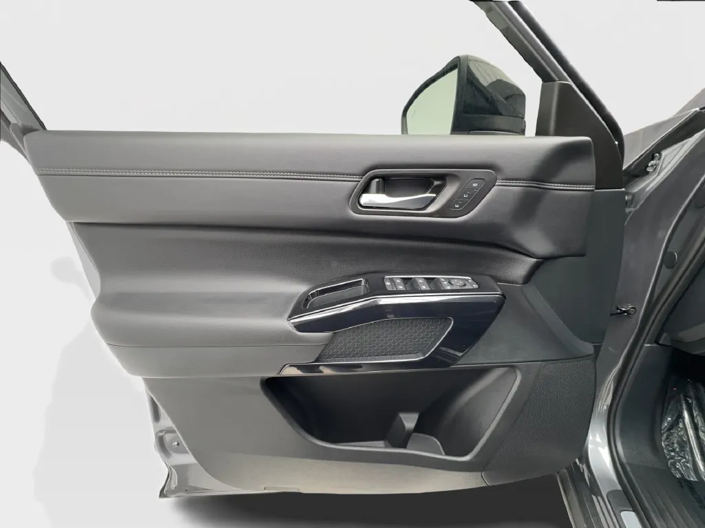 Nissan Pathfinder photo 26