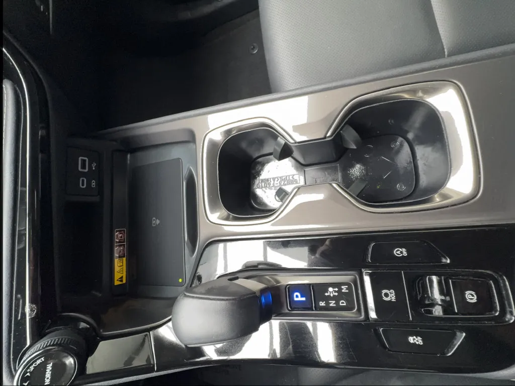 Lexus NX photo 42