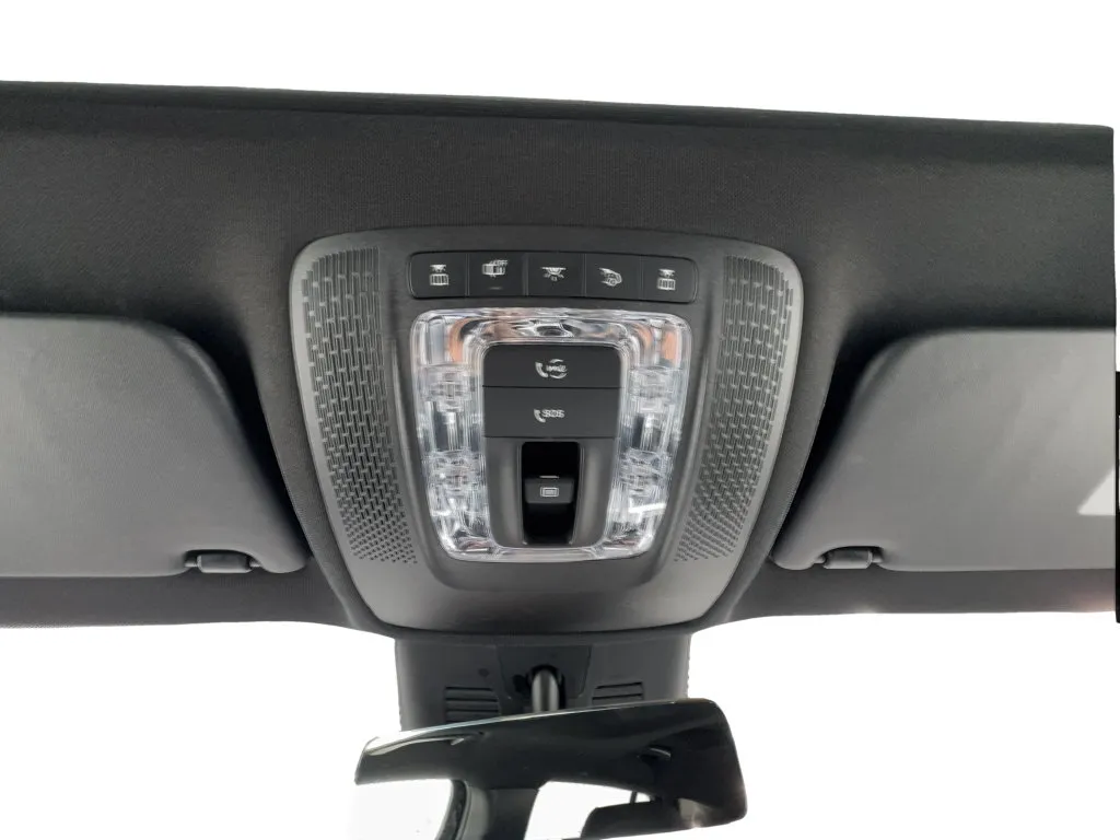 Mercedes-Benz GLB photo 44
