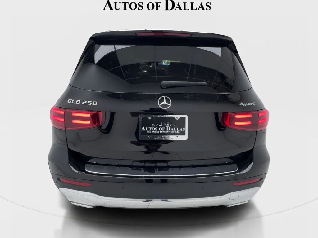 Mercedes-Benz GLB photo 10