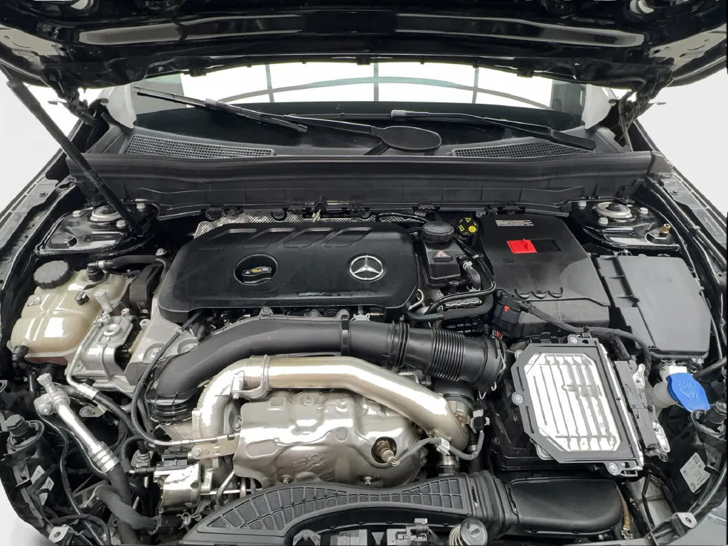 Mercedes-Benz GLB photo 20
