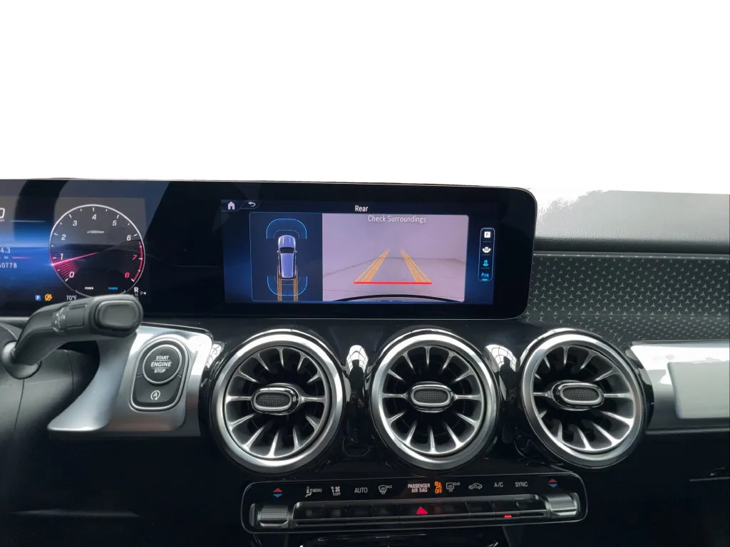 Mercedes-Benz GLB photo 49