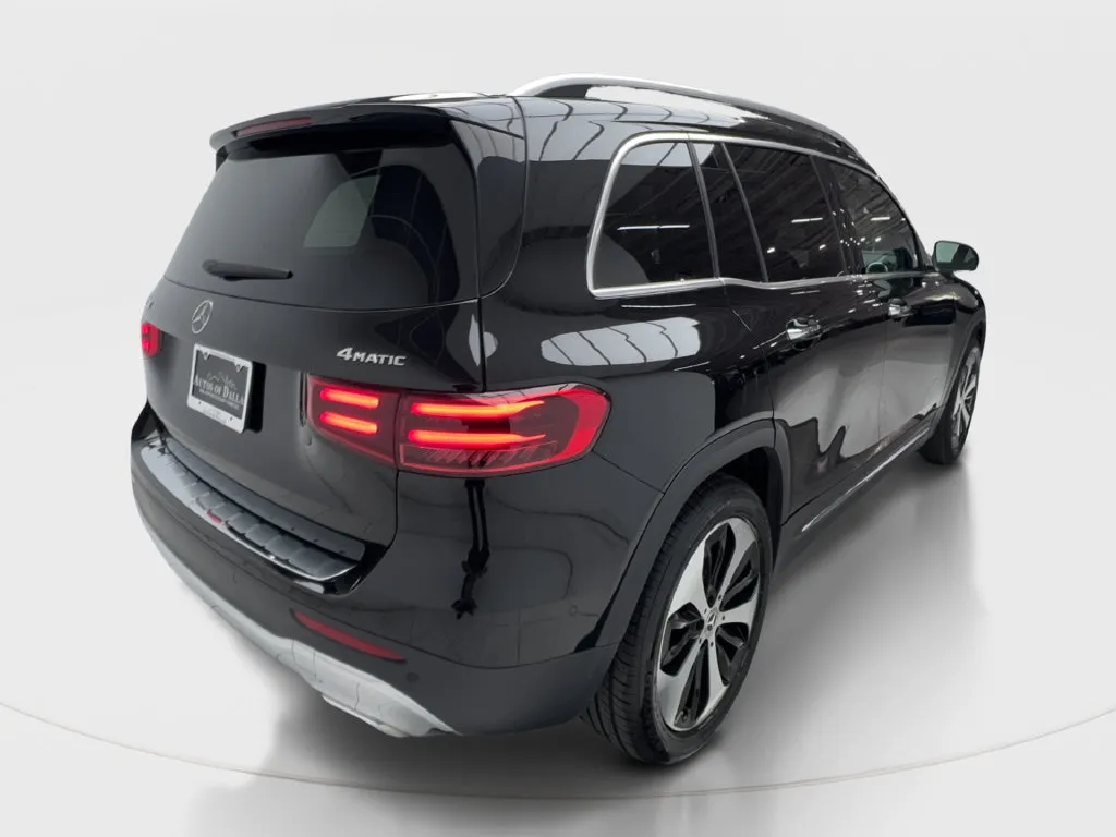Mercedes-Benz GLB photo 8