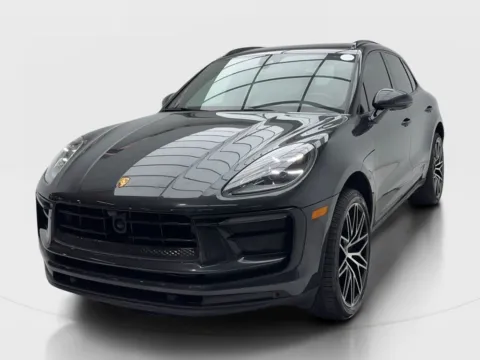 More photos of 2024 Porsche Macan at Autos of Dallas - Plano, TX