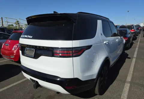 Photos of 2024 Land Rover Discovery Dynamic SE for sale in Plano, TX at Autos of Dallas - Plano