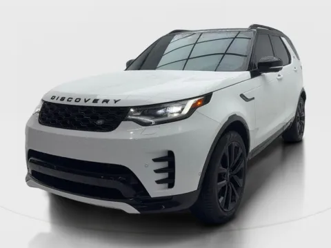 More photos of 2024 Land Rover Discovery Dynamic SE at Autos of Dallas - Plano, TX