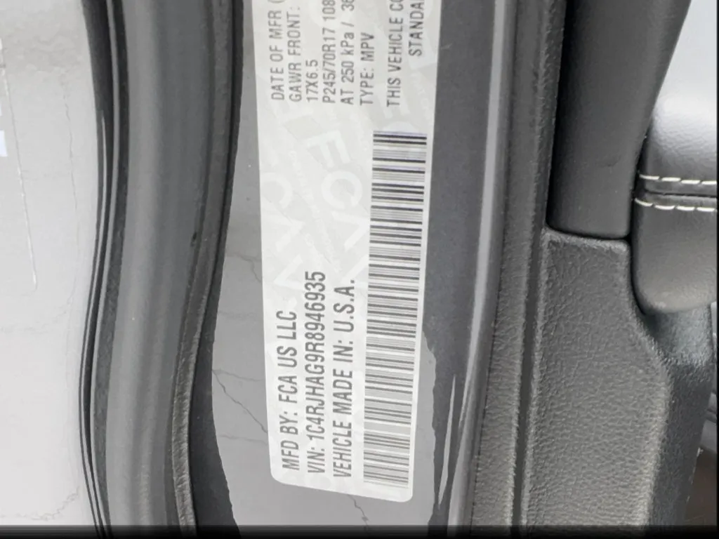 Jeep Grand Cherokee photo 50