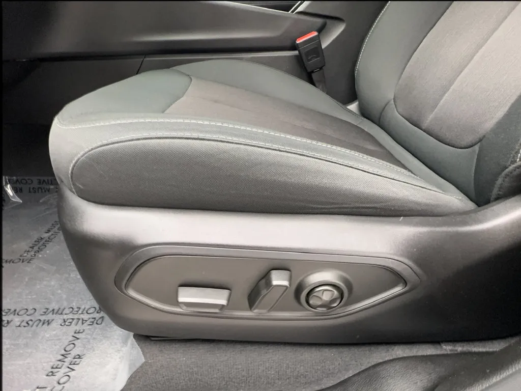 Jeep Grand Cherokee photo 22