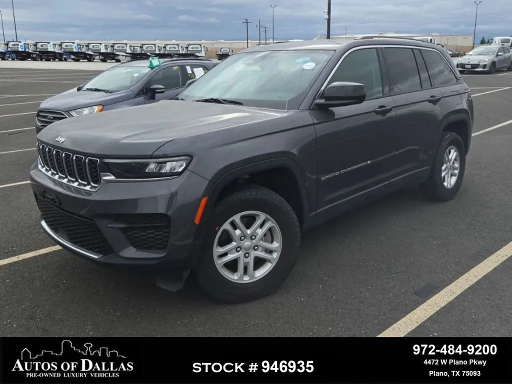 2024 Jeep Grand Cherokee Laredo 4x4's photo