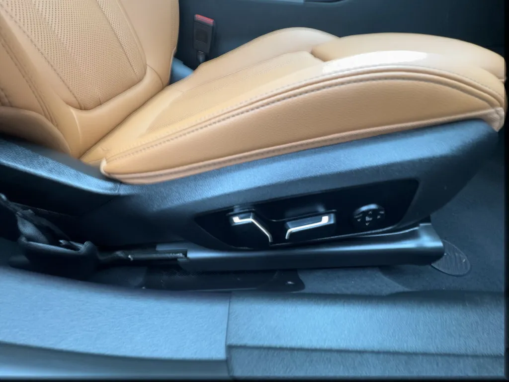 BMW 3 Series photo 34