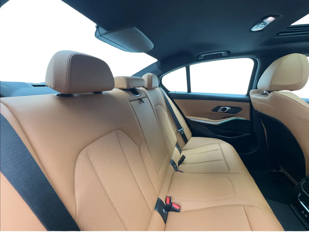 BMW 3 Series photo 29