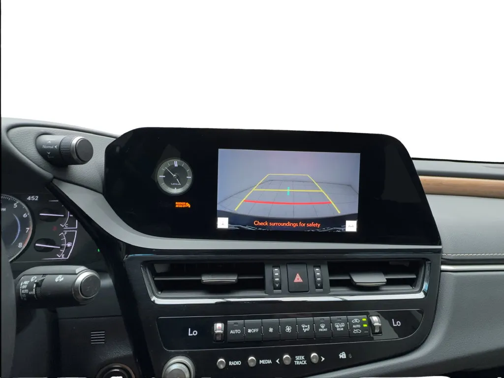 Lexus ES photo 50