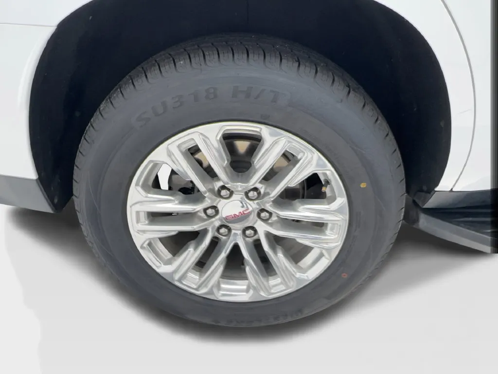 GMC Yukon photo 16