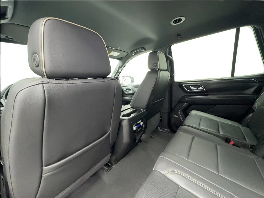 GMC Yukon photo 25