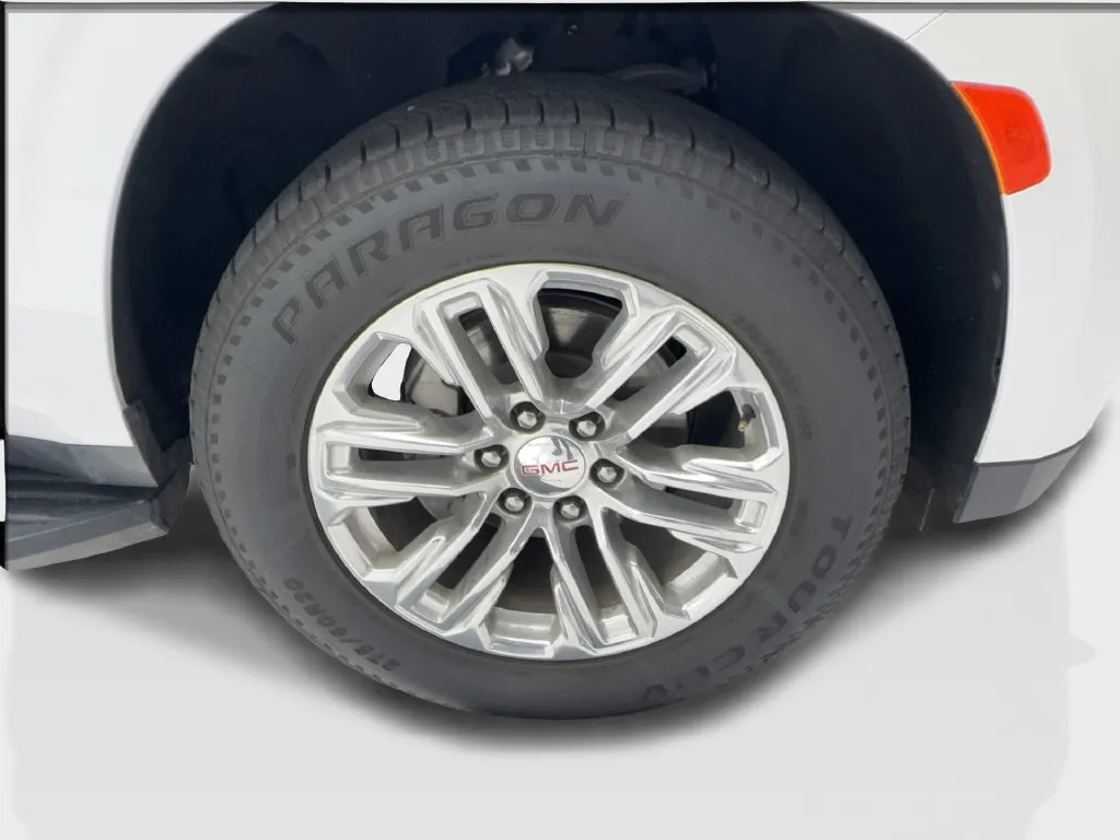 GMC Yukon photo 15