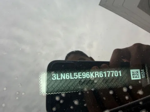 More photos of 2019 Lincoln MKZ Reserve at Autos of Dallas - Plano, TX