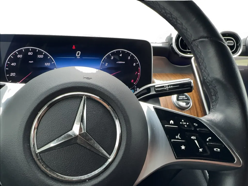 Mercedes-Benz GLC photo 26