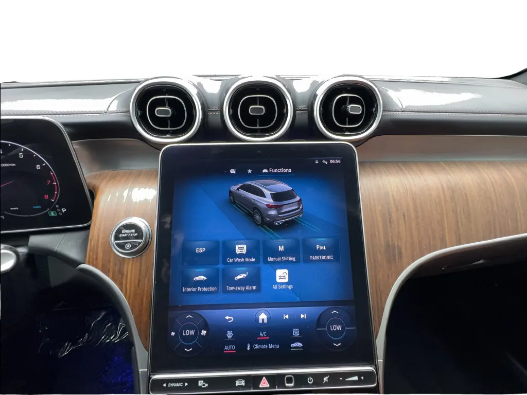 Mercedes-Benz GLC photo 34
