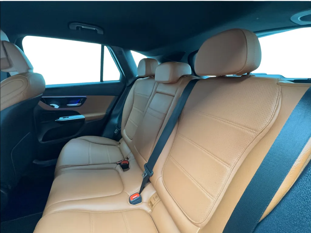 Mercedes-Benz GLC photo 41