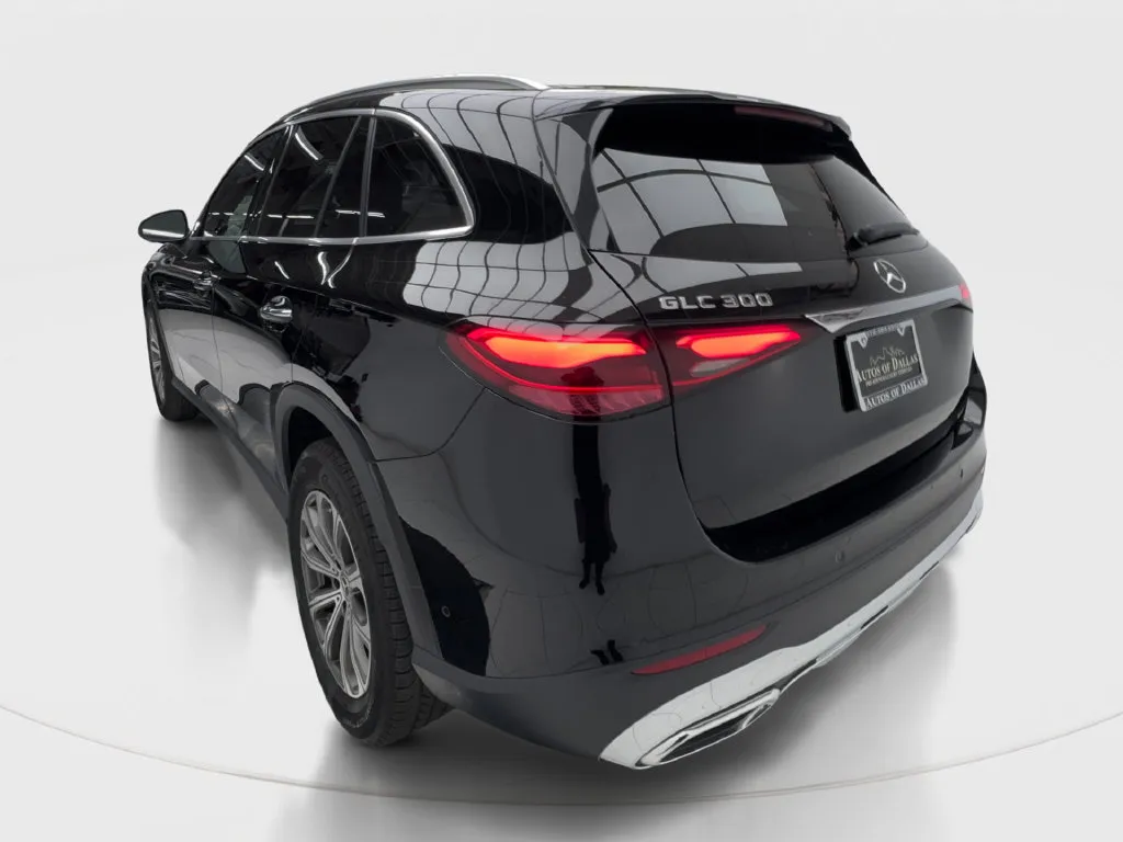 Mercedes-Benz GLC photo 11