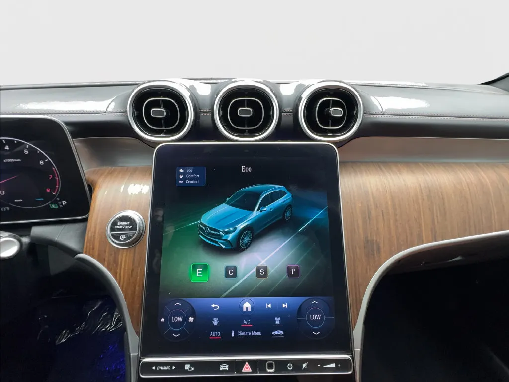 Mercedes-Benz GLC photo 33