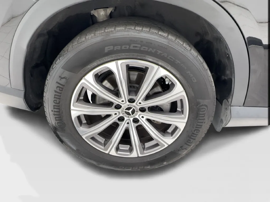 Mercedes-Benz GLC photo 16