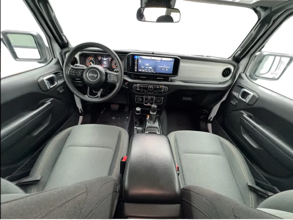 Jeep Wrangler photo 35