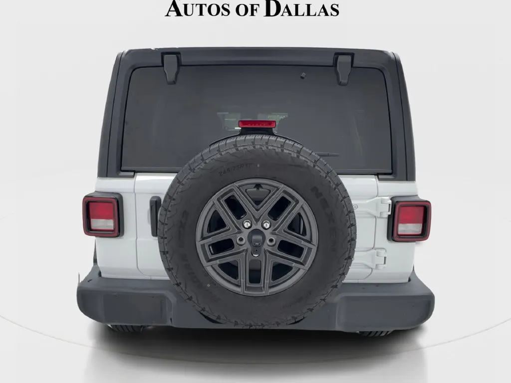 Jeep Wrangler photo 10