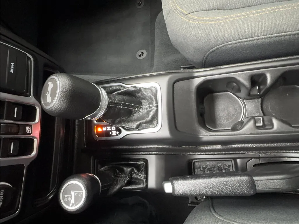 Jeep Wrangler photo 42