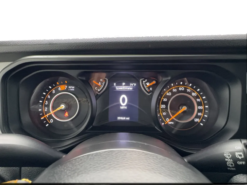 Jeep Wrangler photo 36