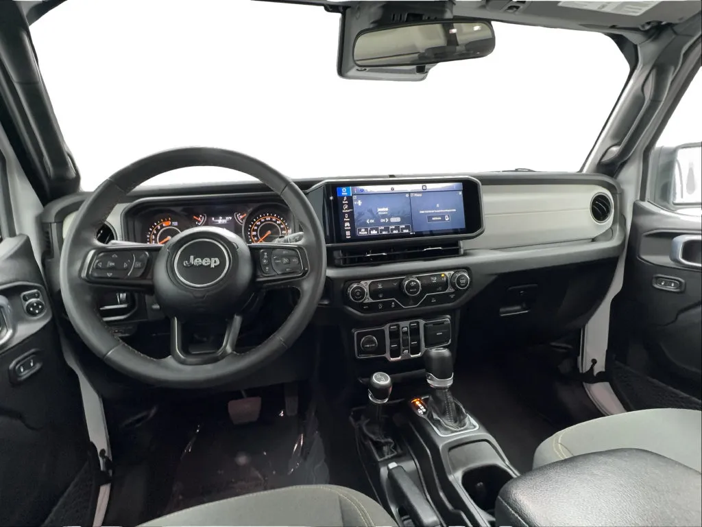 Jeep Wrangler photo 32