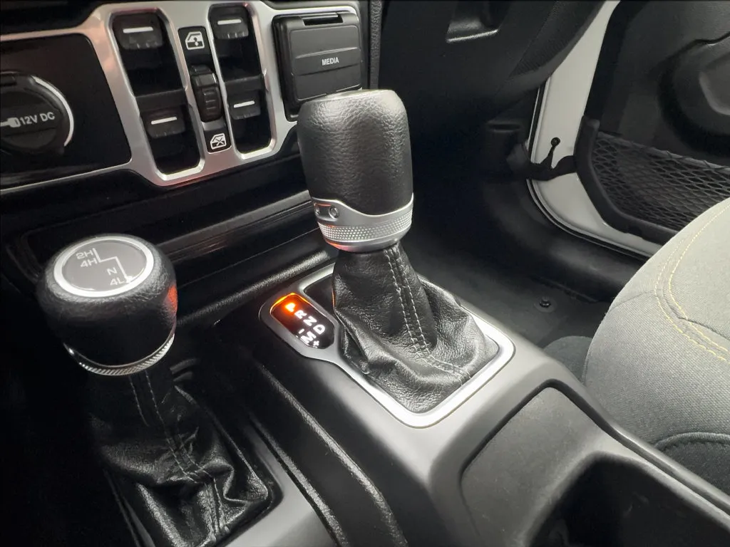 Jeep Wrangler photo 41