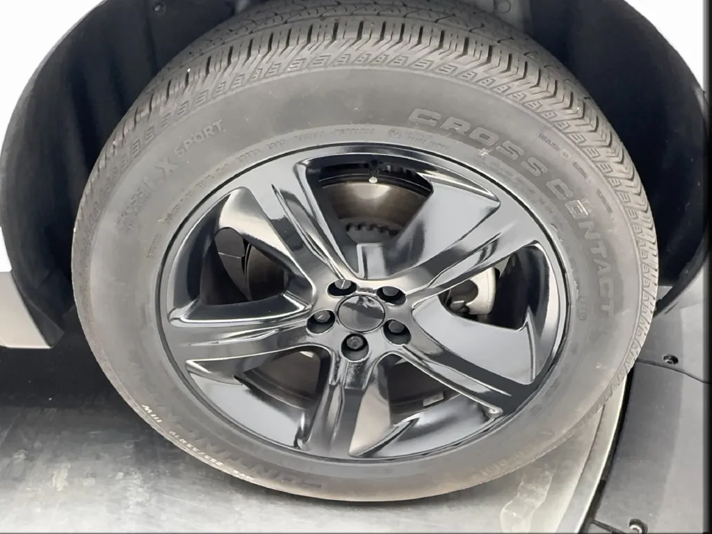 Land Rover Range Rover Velar photo 14