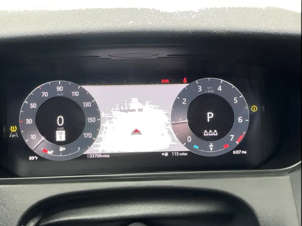 Land Rover Range Rover Velar photo 42