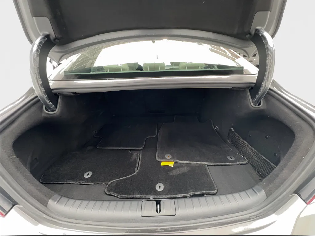 Genesis G70 photo 18