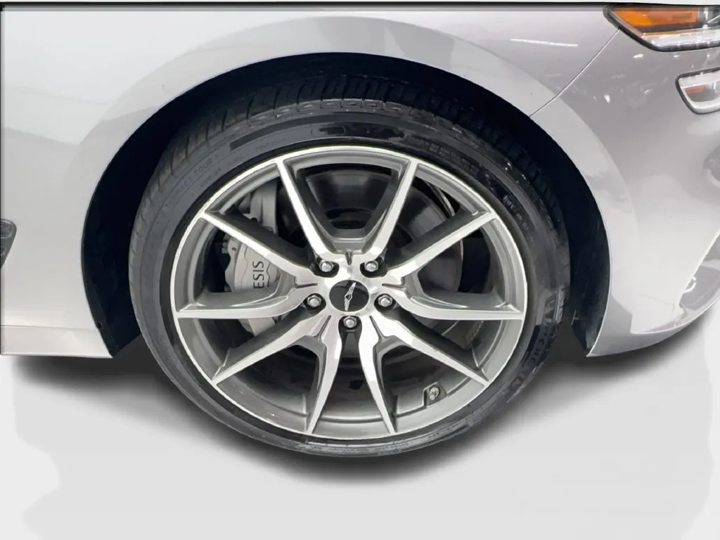 Genesis G70 photo 15