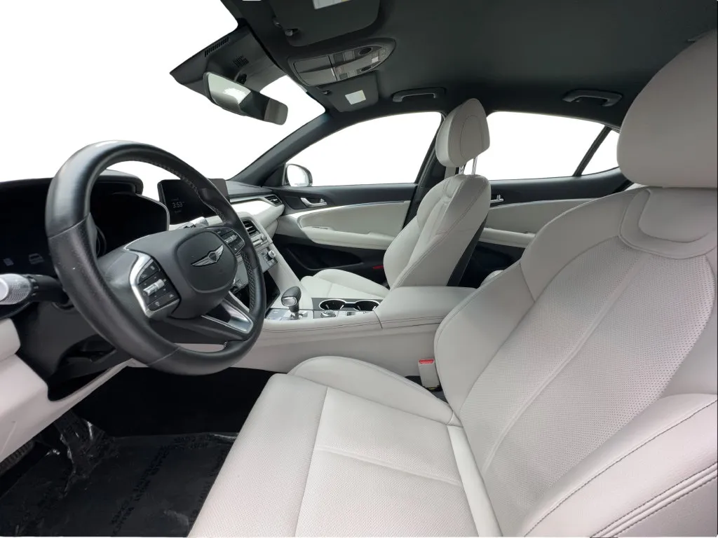 Genesis G70 photo 21