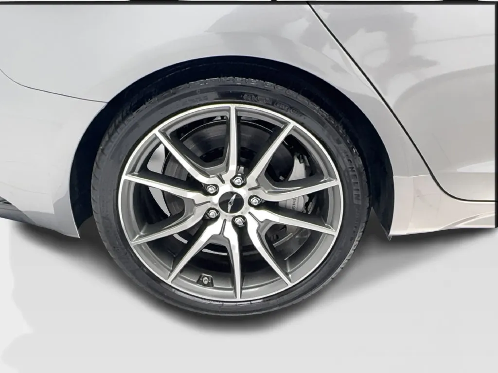 Genesis G70 photo 16