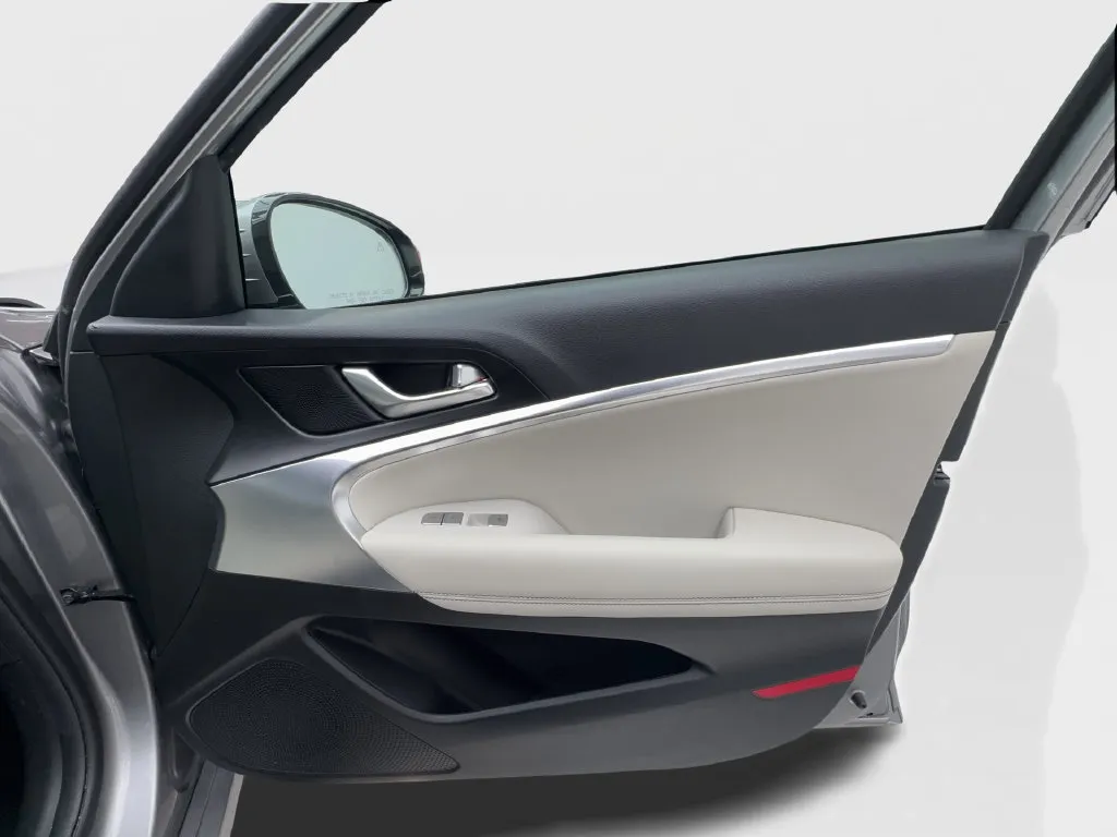 Genesis G70 photo 35