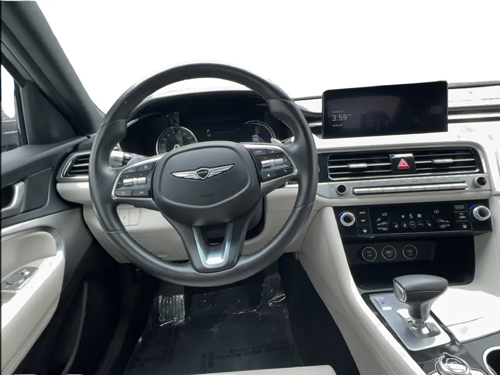 Genesis G70 photo 37