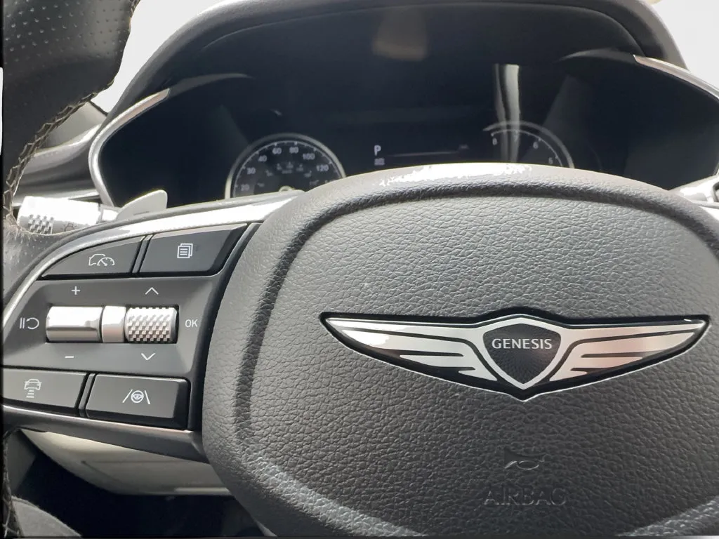 Genesis G70 photo 44