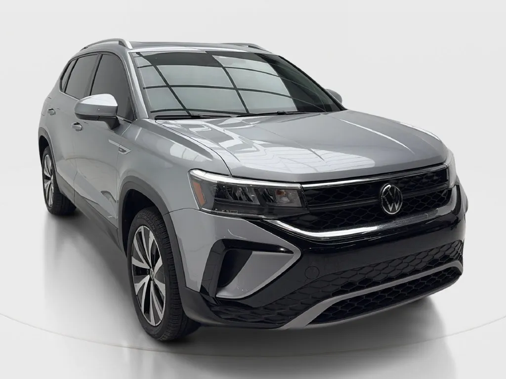 Volkswagen Taos photo 3