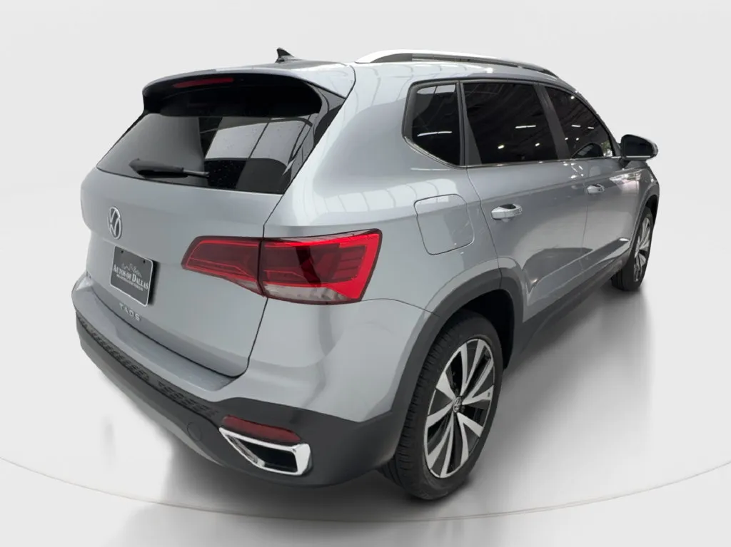 Volkswagen Taos photo 8