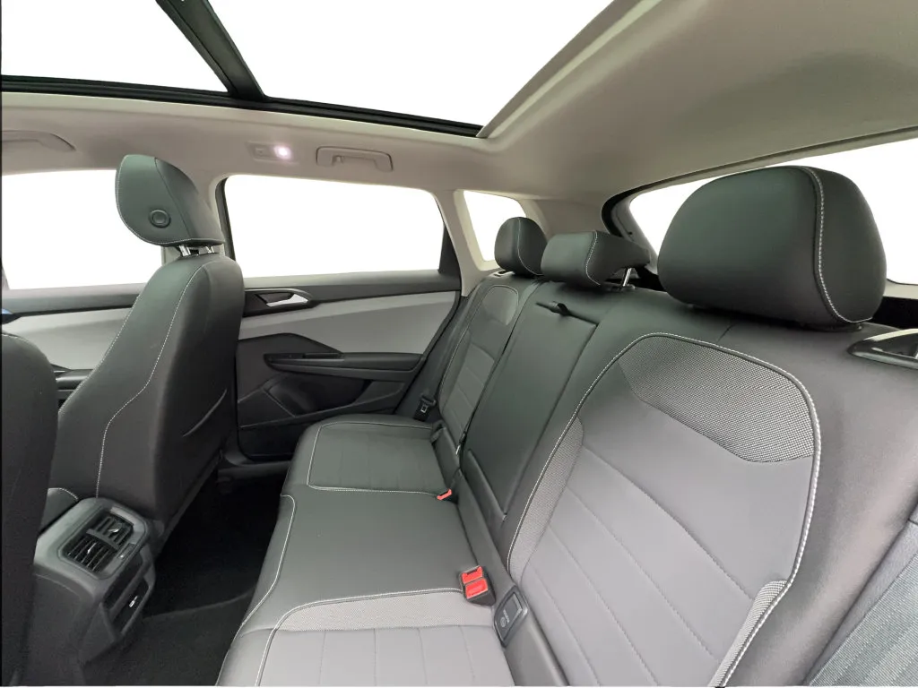 Volkswagen Taos photo 27