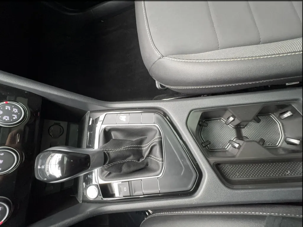 Volkswagen Taos photo 47