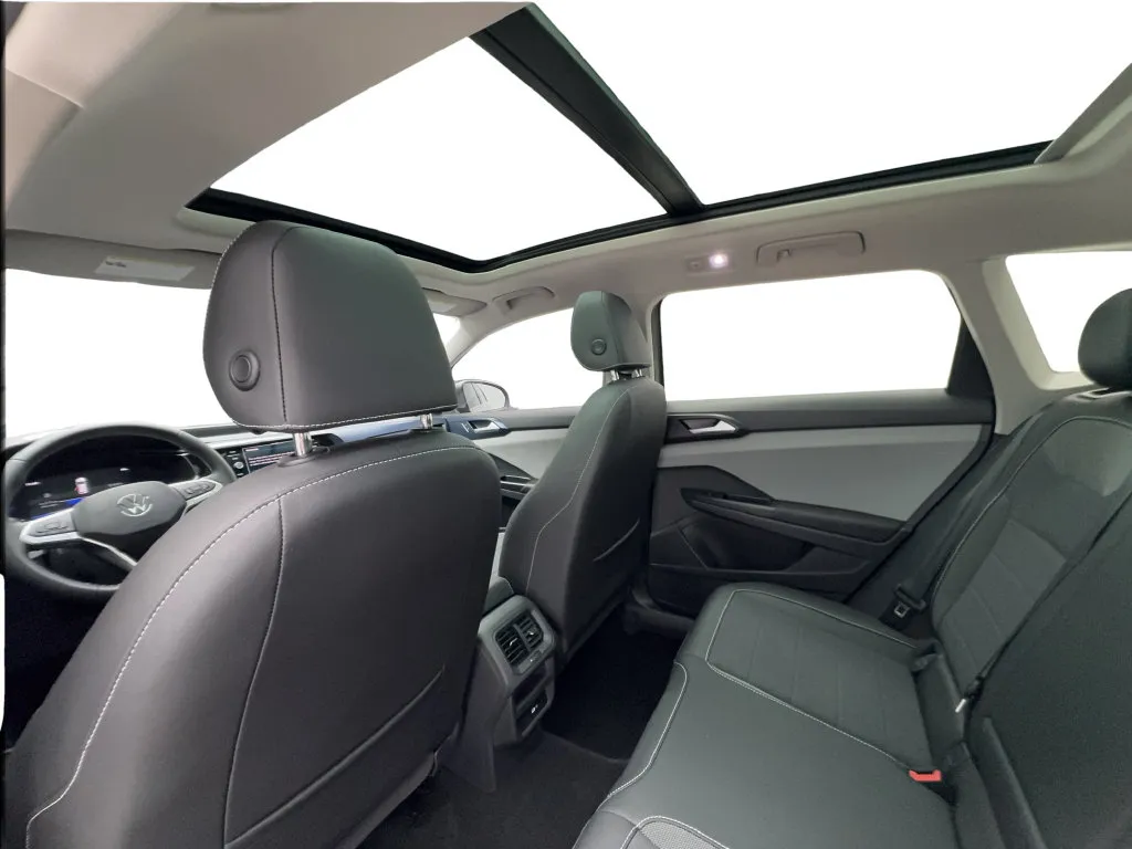 Volkswagen Taos photo 26