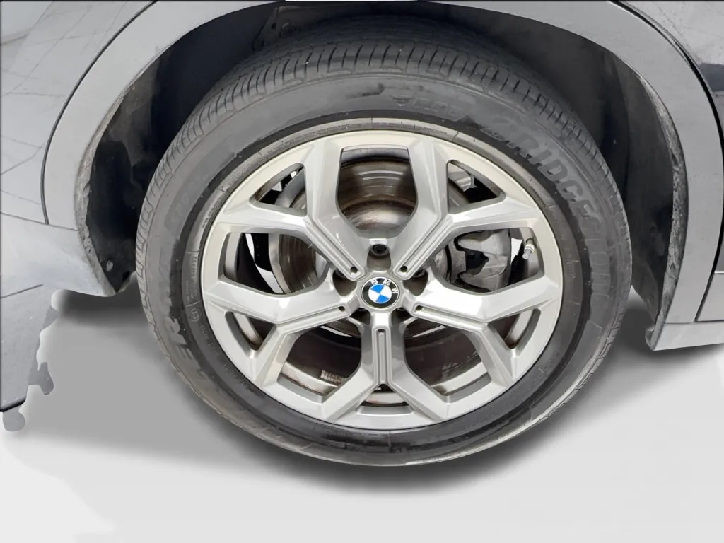 BMW X3 photo 18