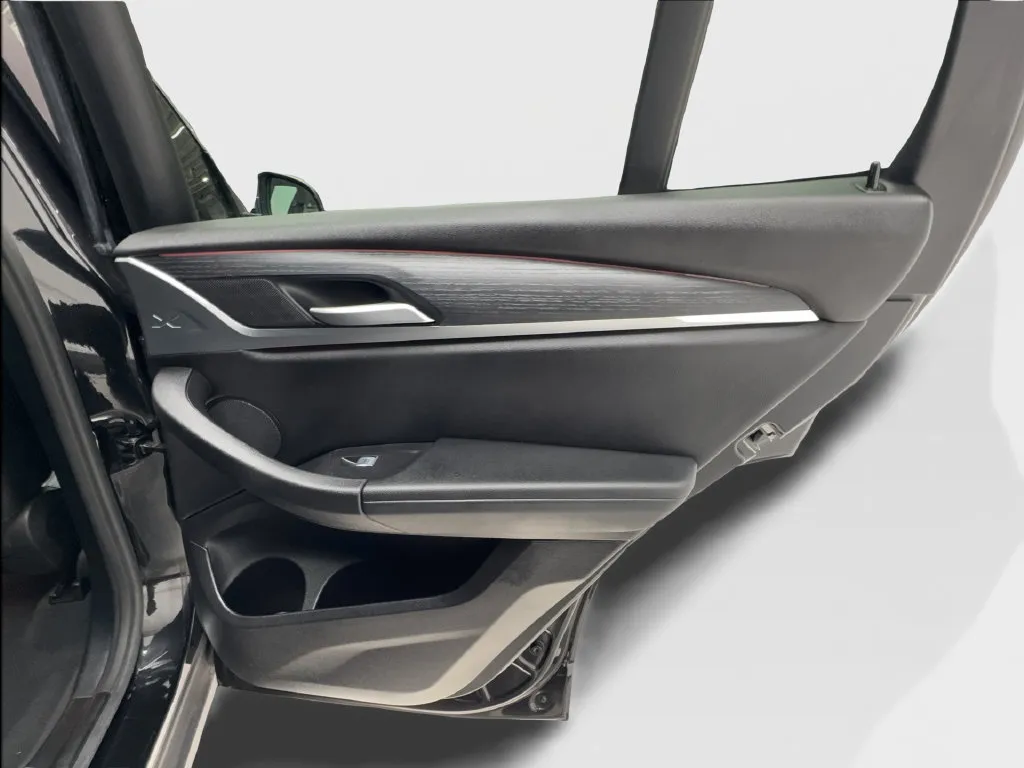BMW X3 photo 32