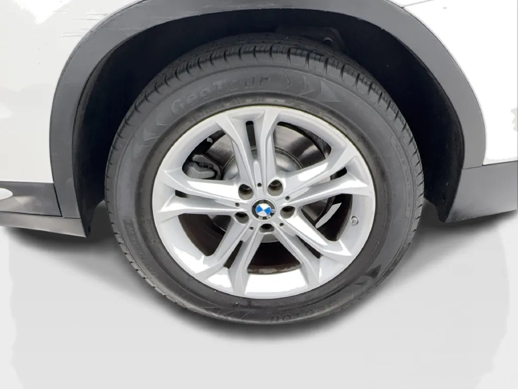 BMW X3 photo 12