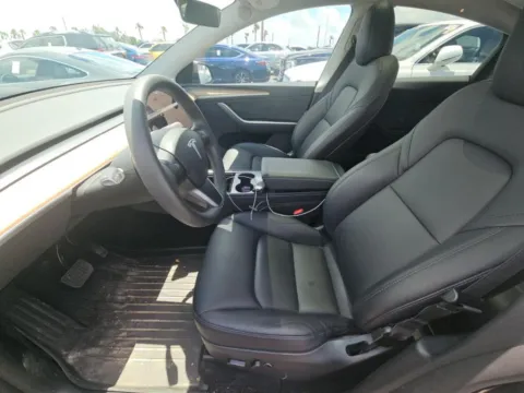 More photos of 2025 Tesla Model Y Long Range at Autos of Dallas - Plano, TX